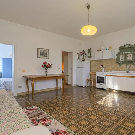Semesterbostad Conte Francesco I-3 By Interhome